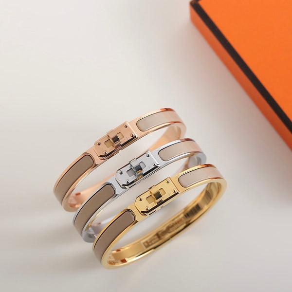 <MAGIC>HM KELLY GREY BRACELET